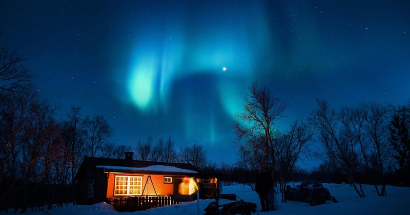Cabanes perchées pour couple : la nuit insolite qui fait rêver