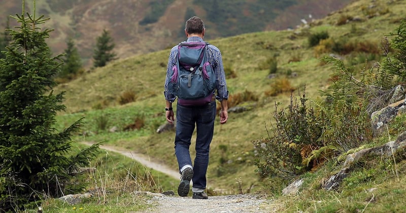 Randonnée en montagne pour débutants : des paysages à couper le souffle