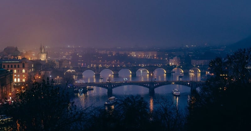 Prague autrement : escapade urbaine entre architecture et gastronomie